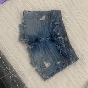 HOLLISTER low-rise jean shorts